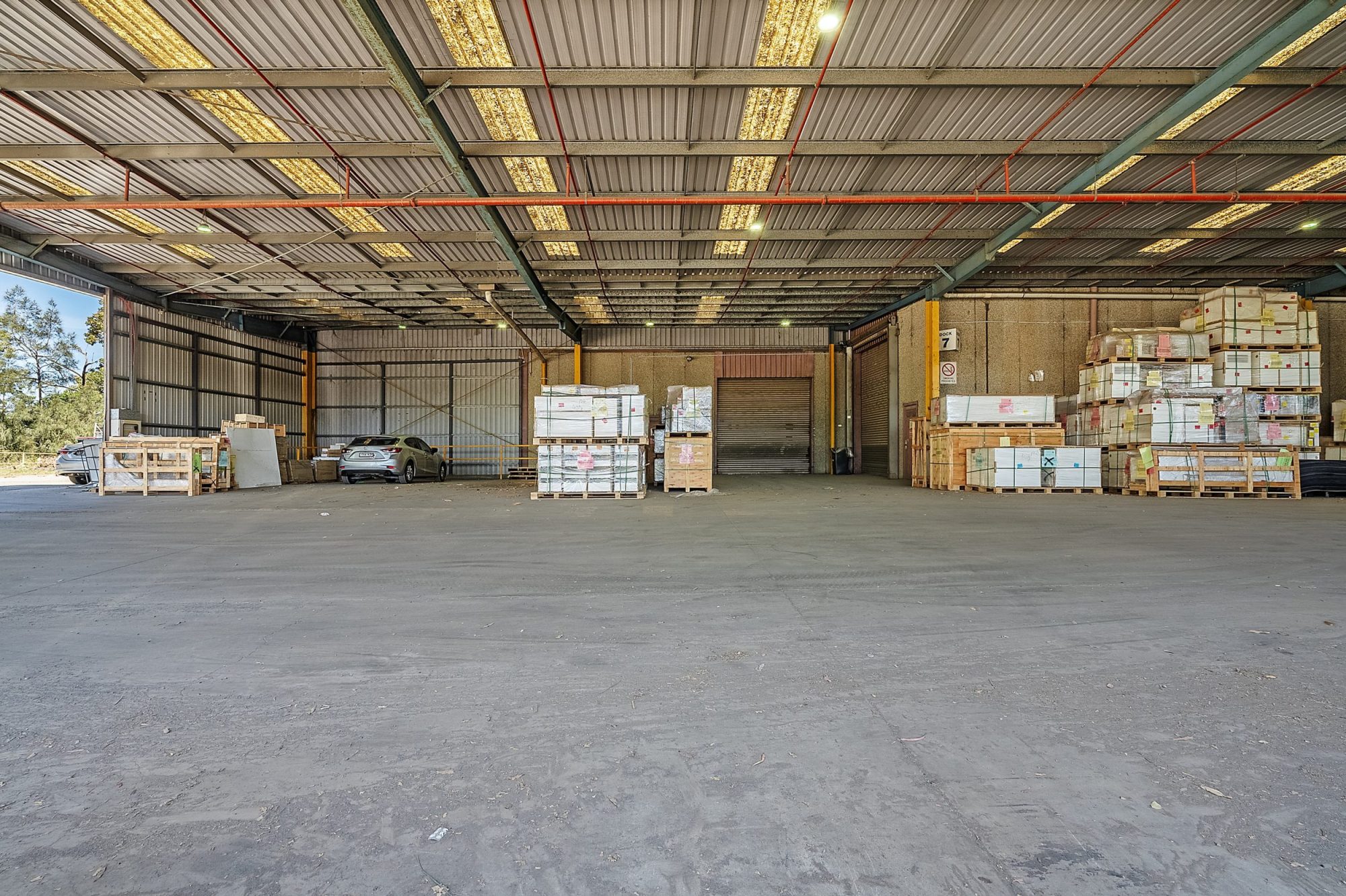 gallery_3_690016331f81bcb2adaffcdc_4._Warehouse_Access-min